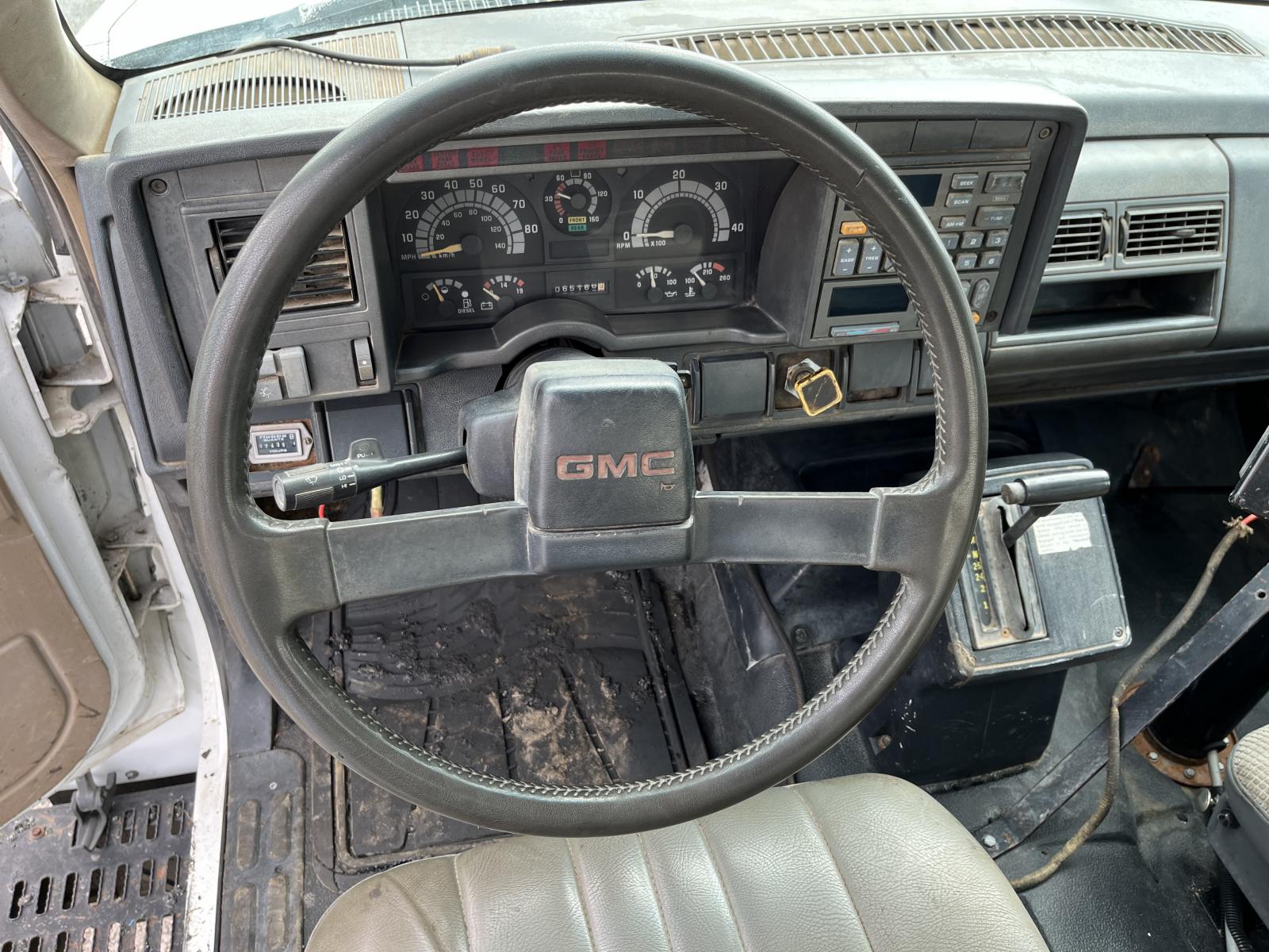 ./imagenes/INVOICE/2019/16599/CAMION PETROLIZADOR GMC TOPKICK (14).JPG